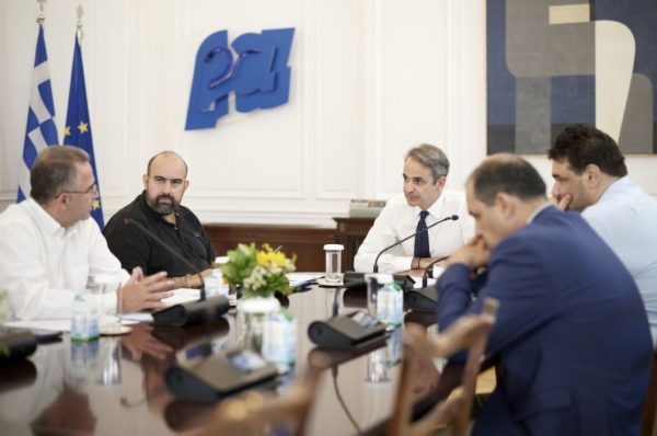 Συνάντηση Κυρ. Μητσοτάκη με το δήμαρχο Κυθήρων για τη στήριξη του νησιού