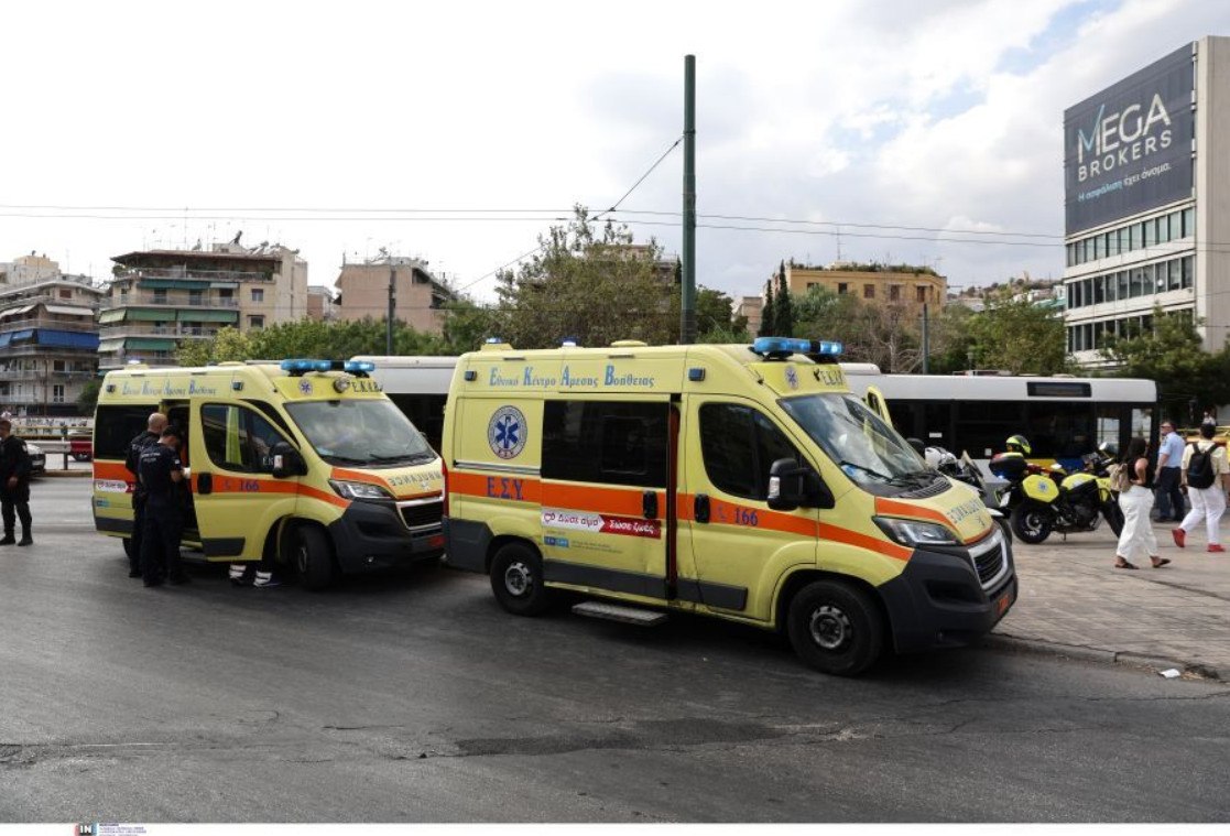 Τροχαίο στον Πειραιά: Λεωφορείο συγκρούστηκε με τραμ – Πληροφορίες για τραυματίες