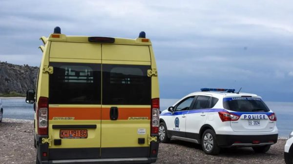 Παλαιό Φάληρο: Τα βίντεο και οι κινήσεις της άγνωστης γυναίκας με το καροτσάκι – Πού ψάχνει τα ίχνη της το Λιμενικό