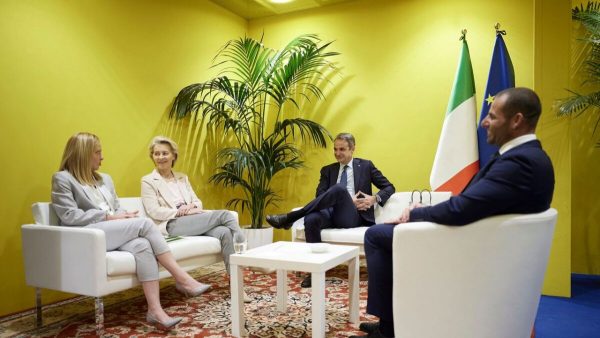 Συνάντηση Μητσοτάκη – φον ντερ Λάιεν – Μελόνι και στη Ρώμη για το μεταναστευτικό – Συμφώνησαν επαναπροσέγγιση με τη Λιβύη