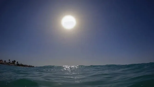 Το μαγιό της 3χρονης που βρέθηκε νεκρή στο Παλαιό Φάληρο μπορεί να «ξεκλειδώσει» το μυστήριο της ταυτότητάς της