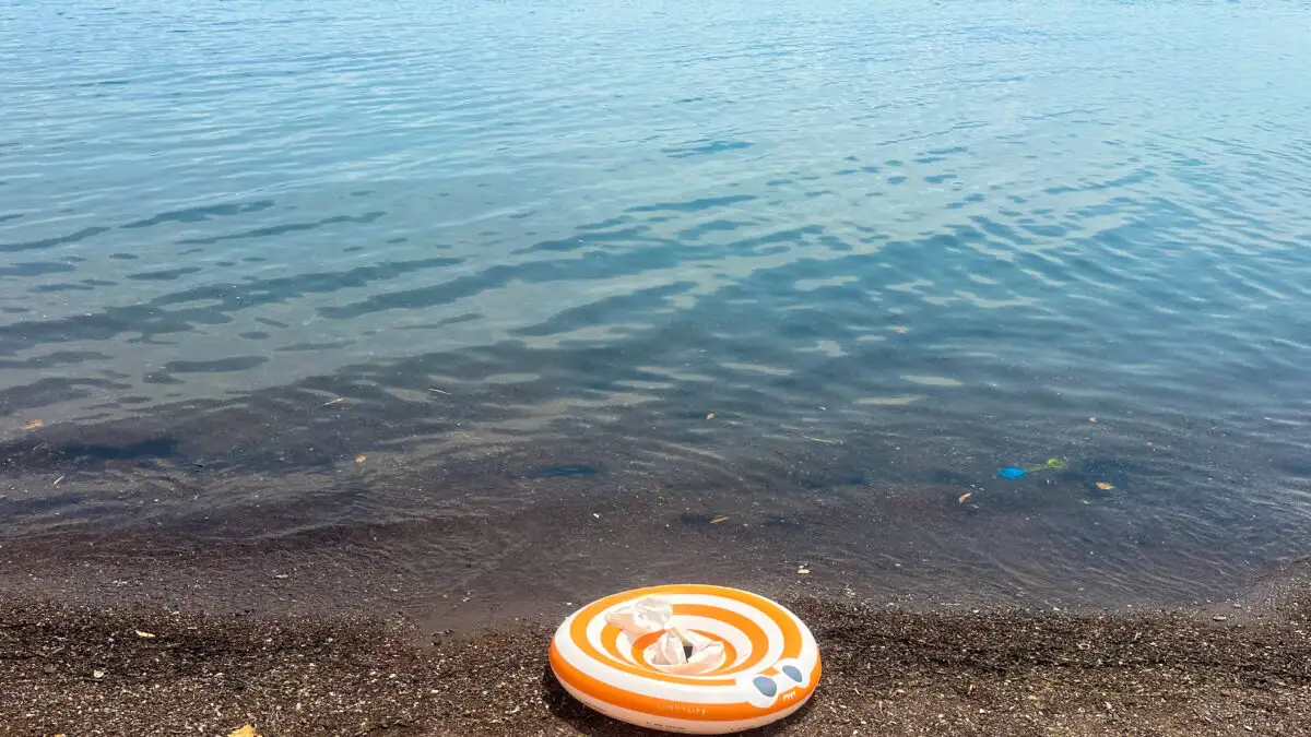 Κανένα στοιχείο για το 3χρονο κοριτσάκι που βρέθηκε νεκρό στην παραλία του Παλαιού Φαλήρου - Το σενάριο να το έριξαν σκοπίμως από βάρκα