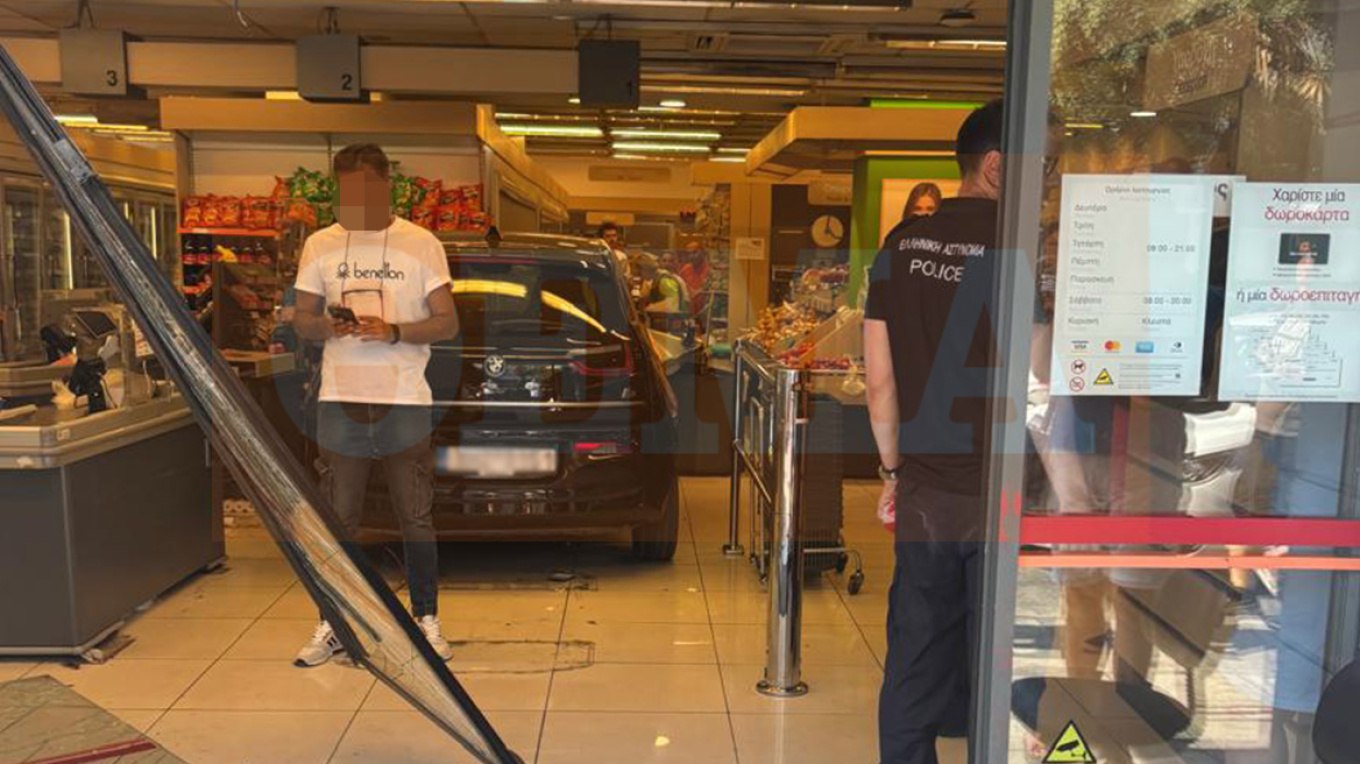 Τροχαίο στη Νίκαια: Με τραύματα σε κοιλιά και θώρακα ο 7χρονος – «Πήγε να μου σκοτώσει το παιδί» φώναζε ο πατέρας του