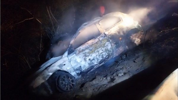 Φοβερό τροχαίο: Απανθρακώθηκε 21χρονος οδηγός, τρεις τραυματίες - Δείτε βίντεο και φωτογραφίες