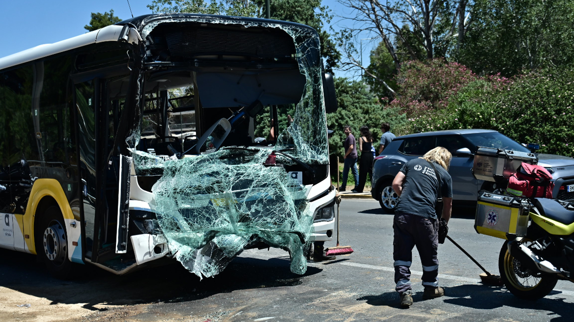 ΟΑΣΑ: Ενεργοποιεί ποινικές ρήτρες για την ανάδοχο μετά τα δύο τροχαία σε λεωφορεία της γραμμής 122