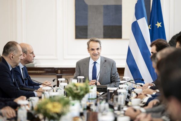 Μέτρα για μεσαία τάξη, μη κρατικά πανεπιστήμια – Οι 25 μεταρρυθμίσεις που έθεσε ο Μητσοτάκης και πρέπει να γίνουν έως το τέλος του έτους