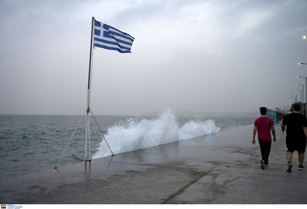 Καιρός: Έρχεται τετραήμερο με ισχυρούς ανέμους που οι ριπές θα φτάσουν τα 100 χλμ. – Αυξημένος ο κίνδυνος πυρκαγιάς