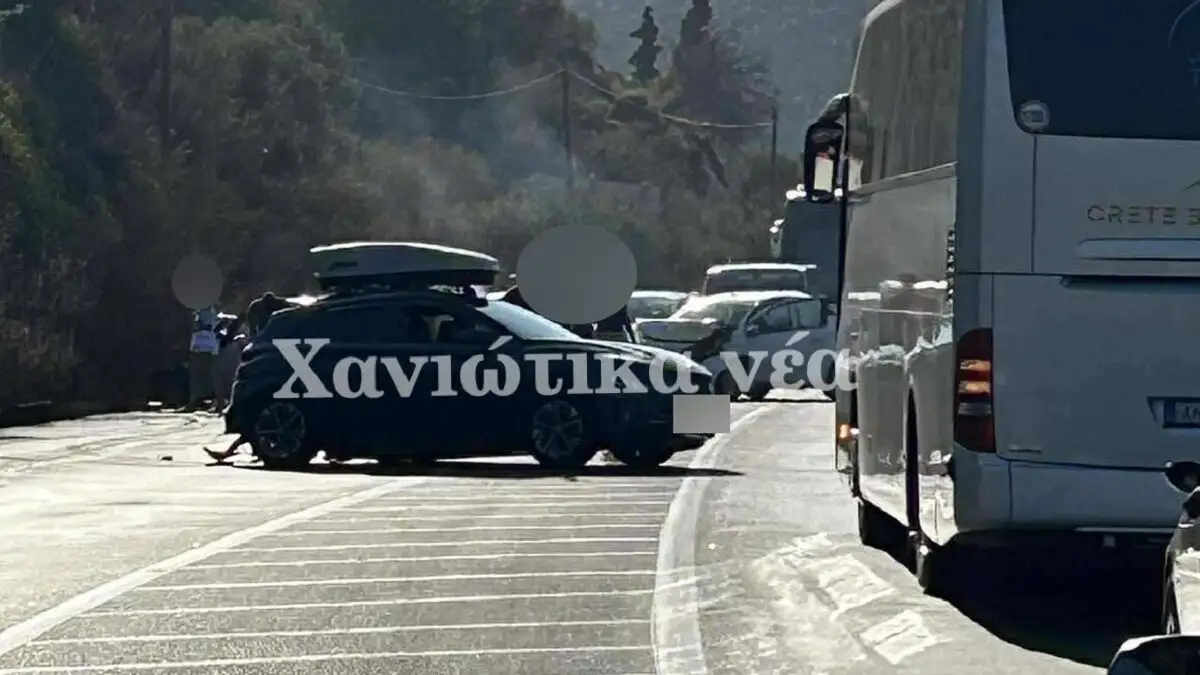 Χανιά: Τροχαίο ατύχημα με καραμπόλα και τραυματισμούς στον ΒΟΑΚ – Τραυματίστηκαν ελαφρά δύο γυναίκες