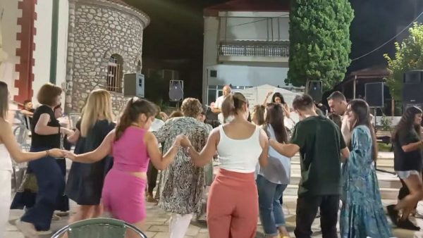 Επιτυχημένη η δημοτική και λαϊκή βραδιά στην Ομβριακή Δομοκού