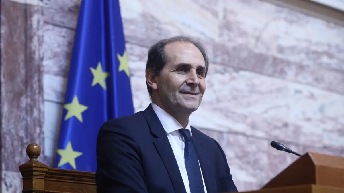 Τα συλλυπητήρια του πολιτικού κόσμου για τον Απόστολο Βεσυρόπουλο