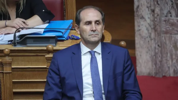 Πέθανε από ανακοπή καρδιάς ο πρώην Υφυπουργός και Γραμματέας της Κ.Ο. της Ν.Δ. Απόστολος Βεσυρόπουλος – Ήταν 59 ετών