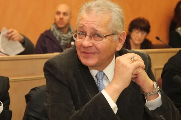 Πέθανε ο δημοσιογράφος Δημήτρης Κωνσταντάρας σε ηλικία 79 ετών