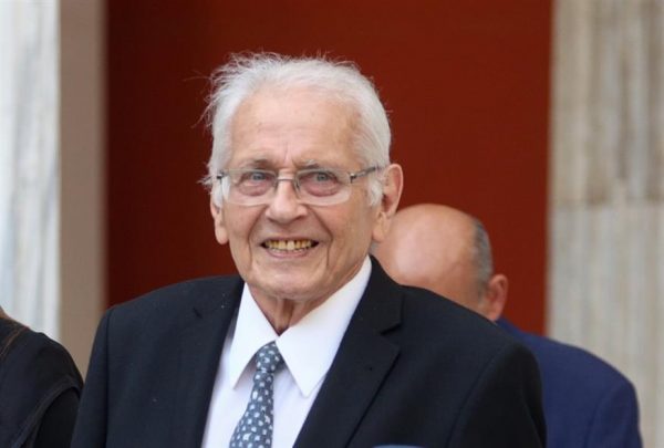 «Ο Δημήτρης Κωνσταντάρας ξεχώρισε στον δημόσιο βίο της χώρας» – Τα συλλυπητήρια του προέδρου της Βουλής