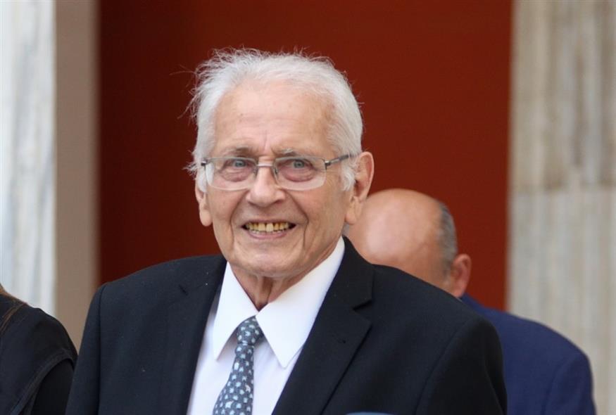 «Ο Δημήτρης Κωνσταντάρας ξεχώρισε στον δημόσιο βίο της χώρας» – Τα συλλυπητήρια του προέδρου της Βουλής