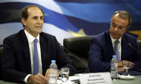 Χρήστος Σταϊκούρας: «Θα τον θυμάμαι πάντα με αγάπη, εκτίμηση και σεβασμό»