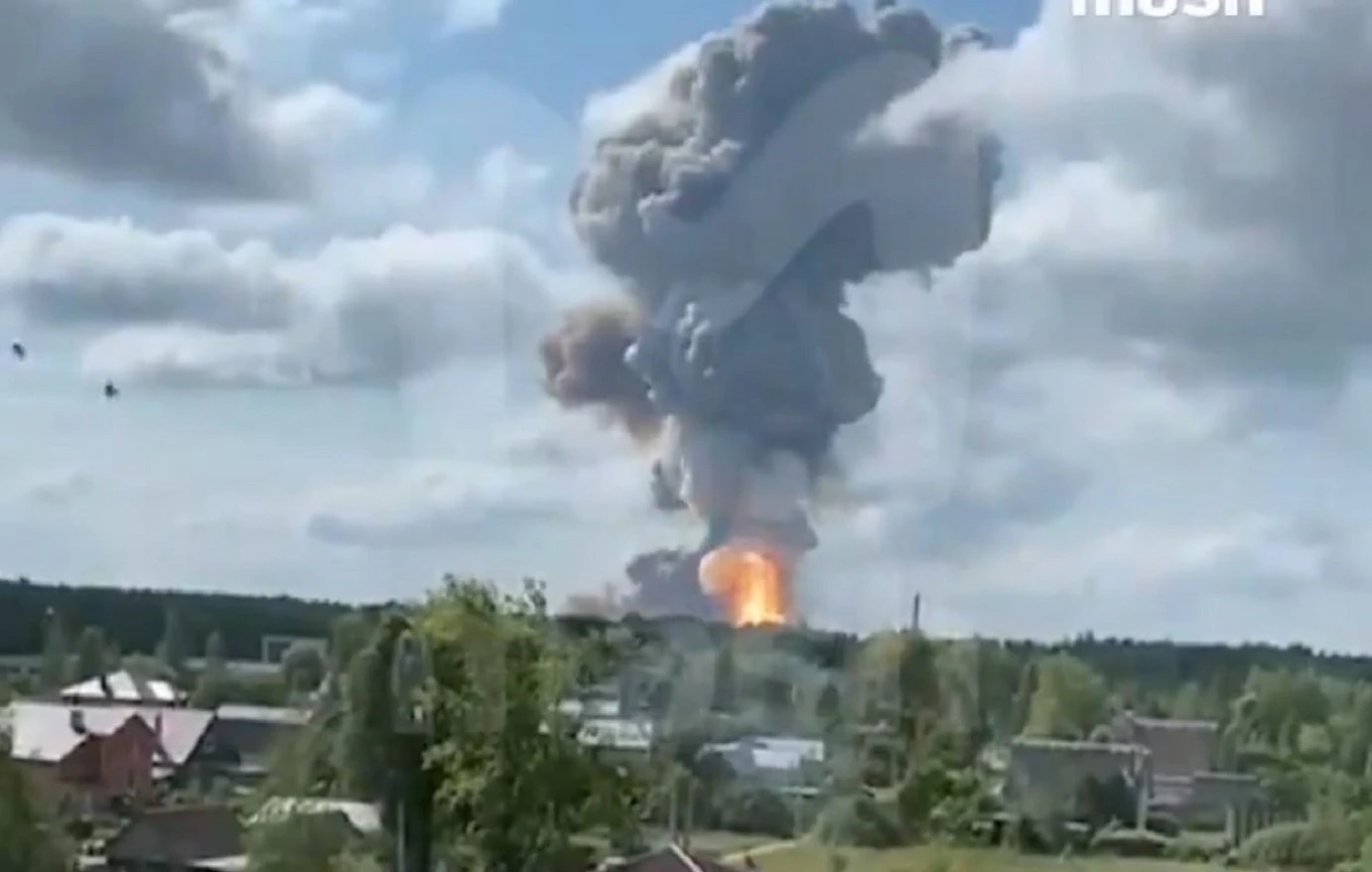 Μεγάλη έκρηξη σε ρωσικό εργοστάσιο – Έντεκα νεκροί, 130 τραυματίες