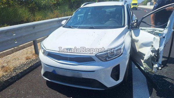 Φθιώτιδα: Άνοιξε την πόρτα να κατέβει μετά από τροχαίο και τον χτύπησε φορτηγό!