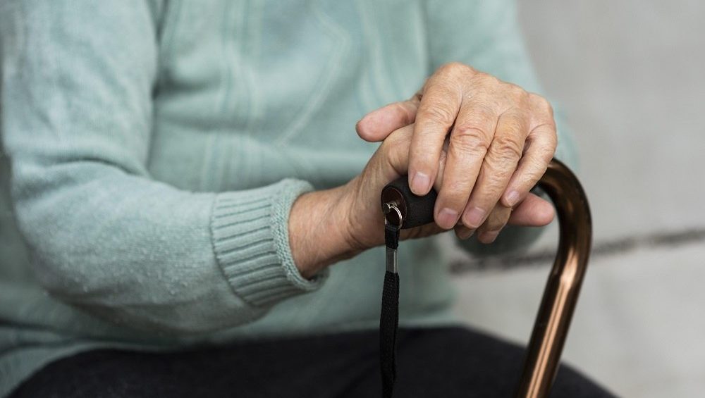 Λαμία: Η γιαγιά, ο γείτονας και ο «λογιστής» που μετρούσε τα κοσμήματα!