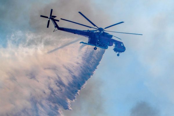 Φωτιά στην Ζάκυνθο: Μήνυμα του 112 για εκκένωση των περιοχών Κερί και Αγαλάς – «H φωτιά είναι δίπλα σε σπίτια»