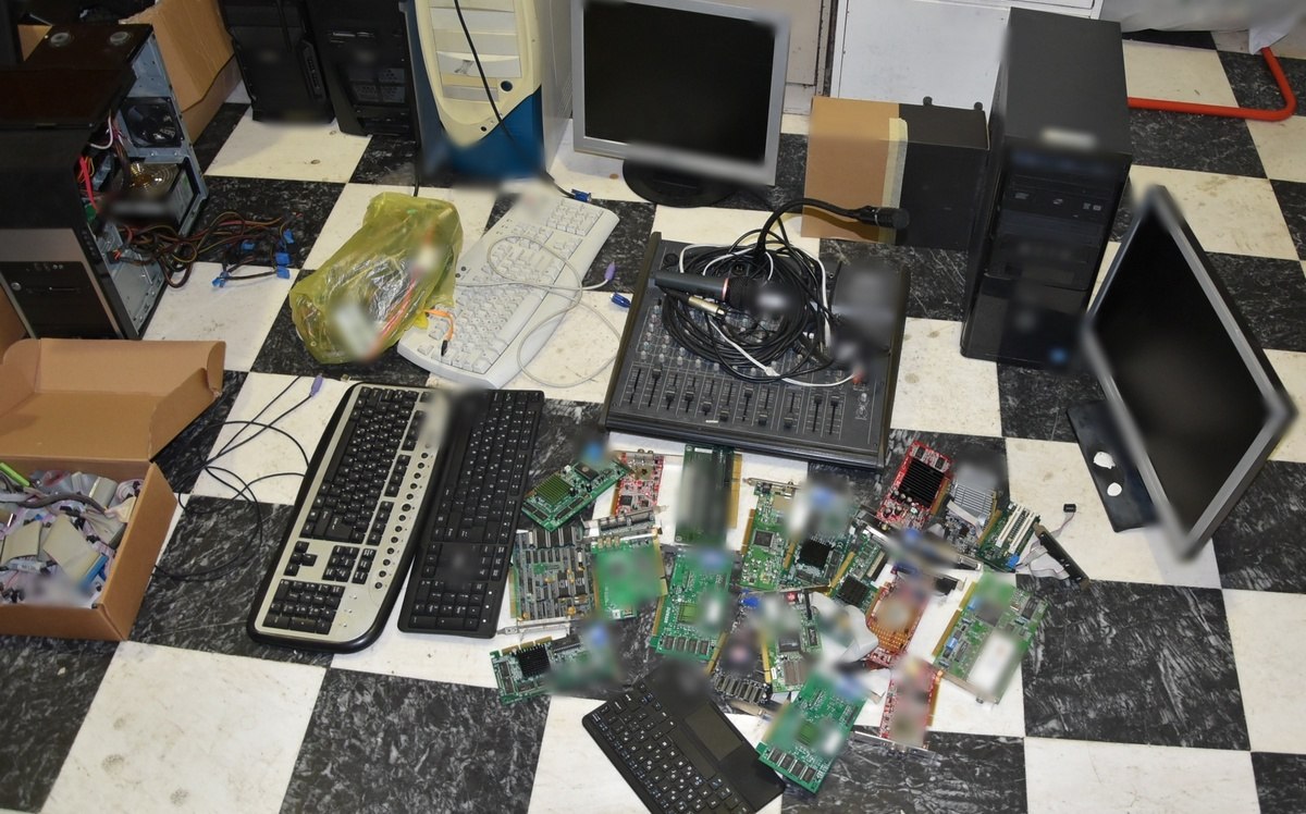 Βαρύτατες κατηγορίες για τους 4 ανήλικους συλληφθέντες που είχαν ρημάξει το σχολείο στην Ιτέα