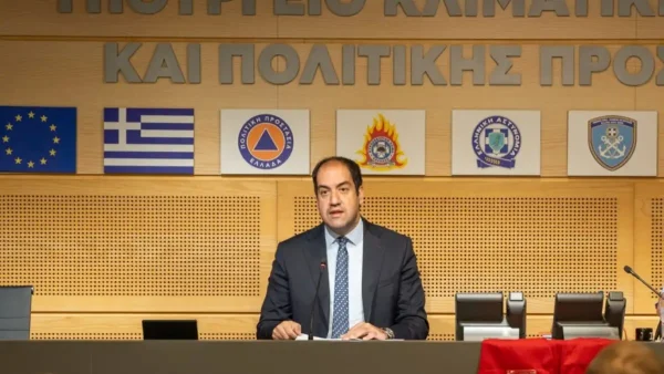 Φωτιές – Κεφαλογιάννης: Το δυσκολότερο καλοκαίρι 20ετίας στην Ευρώπη – 1.000 προσλήψεις πυροσβεστών το 2026