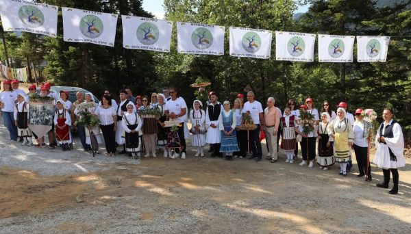 Με απόλυτη επιτυχία ολοκληρώθηκε ο "Τρανός Χορός της Αγάπης" στην Κολοκυθιά Σπερχειάδας