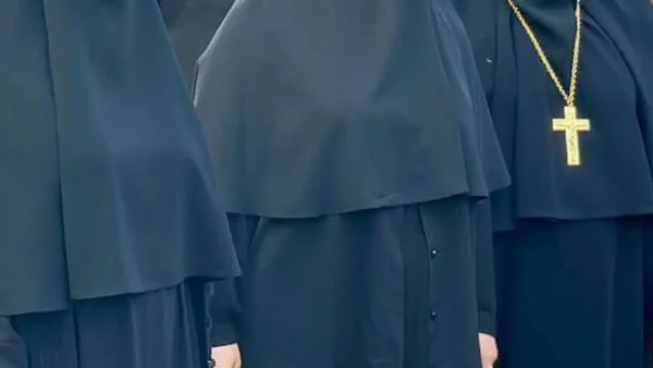 Απανθρωπιά στην Κίσαμο: Παρίστανε την καλόγρια και μάζευε λεφτά δήθεν για παιδάκια με καρκίνο