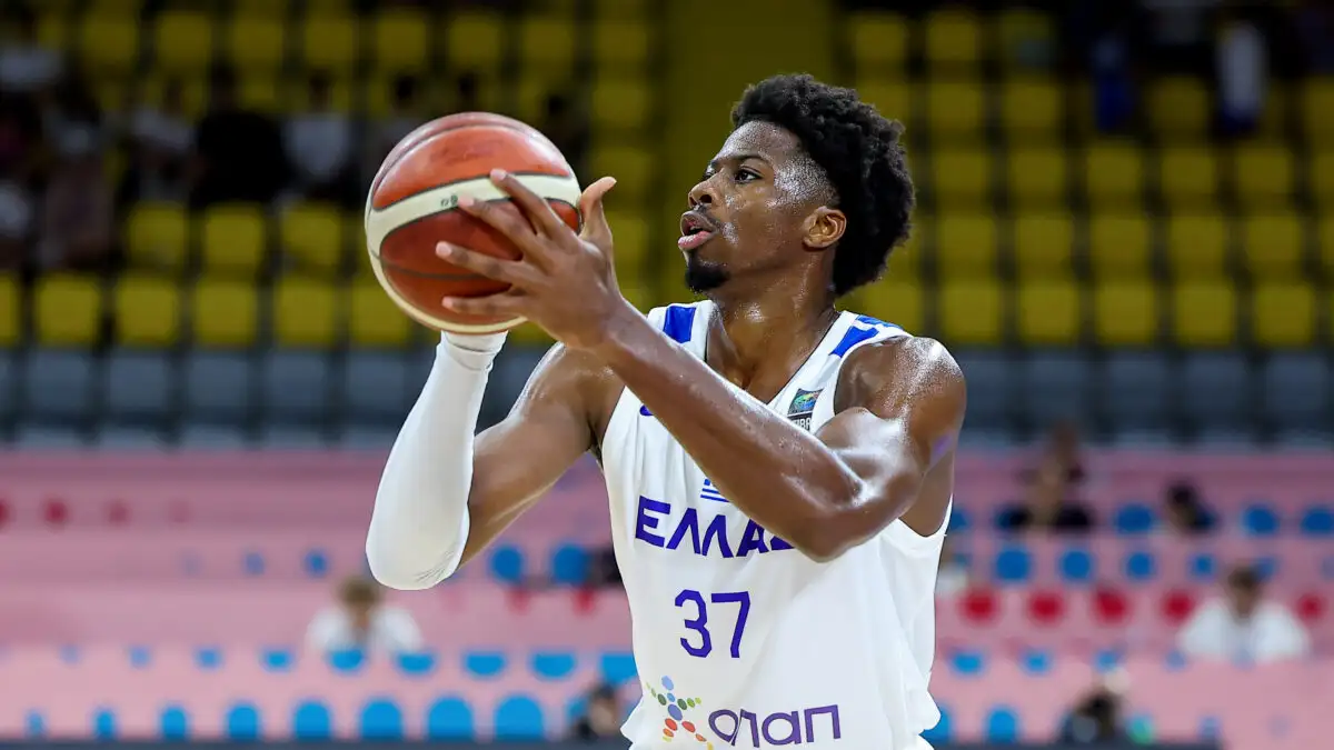 Κώστας Αντετοκούνμπο: «Δεν υπάρχει πικρία μέσα μου για τον Παναθηναϊκό, στόχος ένα μετάλλιο με την Εθνική Ελλάδας»