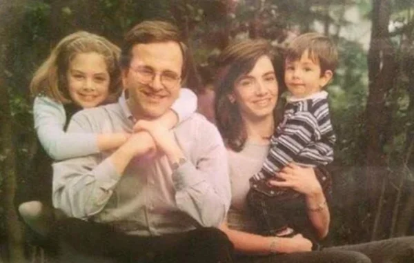 Ποια ήταν η κόρη του Αντώνη Σαμαρά, Λένα, που «έφυγε» τόσο πρόωρα από τη ζωή – Οι σπάνιες εμφανίσεις και η αγάπη για το τένις