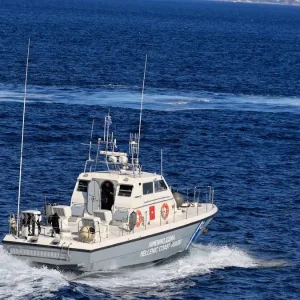 Εντοπίστηκαν 31 παράνομοι μετανάστες στη Λέσβο - Συνελήφθη ο διακινητής που επιχείρησε να διαφύγει