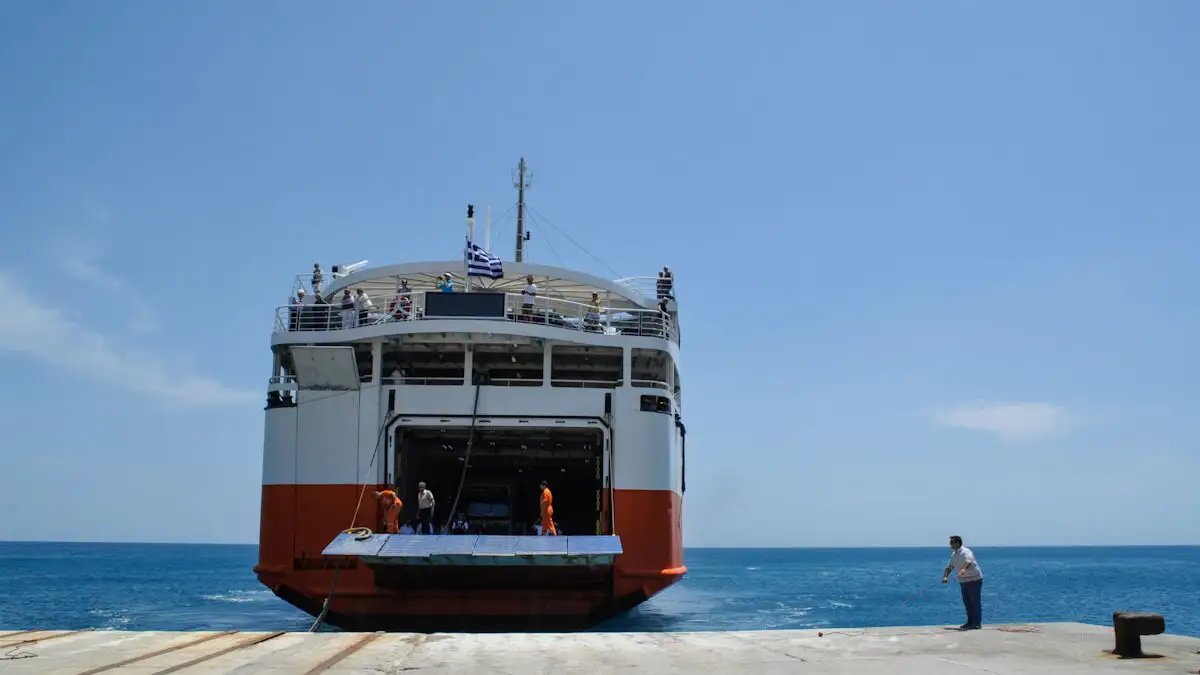 Σούδα: Απαγόρευση απόπλου για πλοίο – Έχασε τη δεξιά του άγκυρα