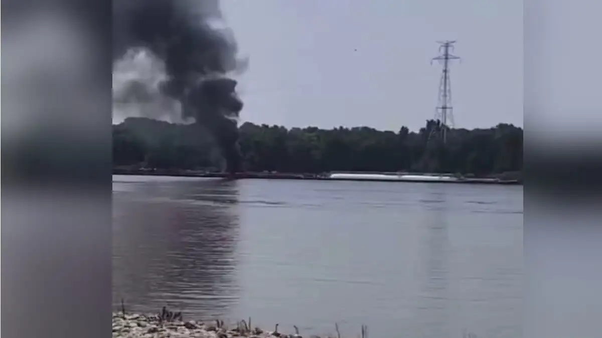 ΗΠΑ: Συνετρίβη ελικόπτερο σε φορτηγίδα στον Μισισιπή – Άγνωστο αν υπάρχουν θύματα