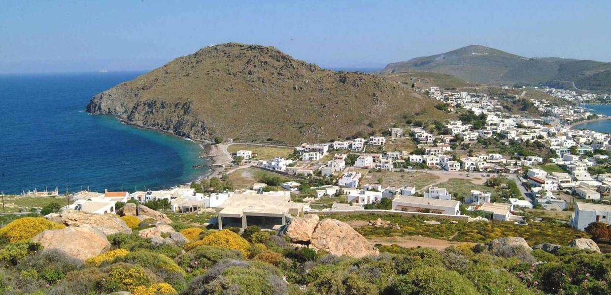 Πάτμος: Παρέμβαση εισαγγελέα για τα λύματα – Κλιμάκιο της ΕΥΔΑΠ στο νησί για την αντιμετώπιση του προβλήματος