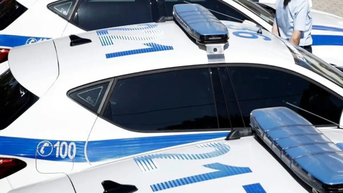 Ο ιερέας που κατηγορείται για διακίνηση ναρκωτικών προσπάθησε να διεισδύσει σε πολιτικούς και καλλιτεχνικούς κύκλους