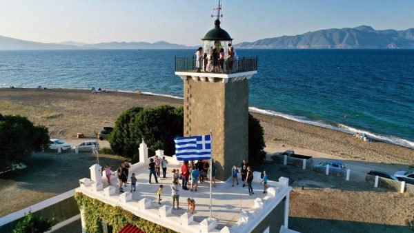 Ανοιχτός στο κοινό σήμερα Κυριακή ο Φάρος Αρκίτσας - Δυνατότητα επίσκεψης του επιβλητικού πύργου του