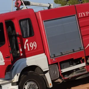 Πυρκαγιά τώρα στην Ξηρολίμνη Φωκίδας, επιχειρεί και ένα ελικόπτερο