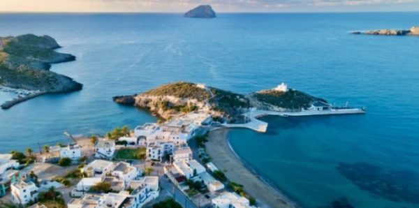 Kythira Pass: Έρχεται νέο voucher για φθηνές διακοπές - Οι δικαιούχοι και τα ποσά