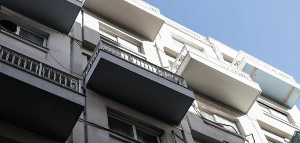 Θεσσαλονίκη: Στην εντατική 8χρονος που έπεσε από μπαλκόνι
