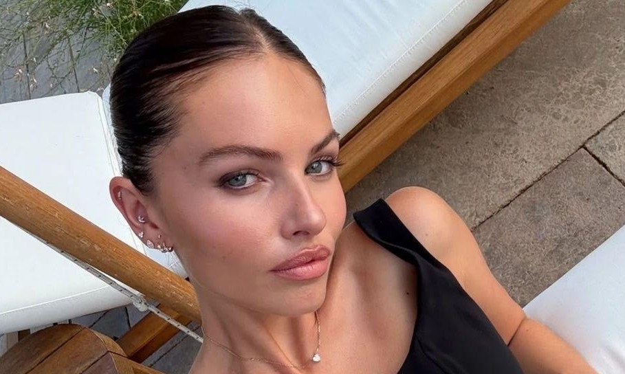 Το πιο όμορφο κορίτσι του κόσμου απαντά στα αρνητικά σχόλια: «Δεν έχω κάνει καμία αισθητική επέμβαση»