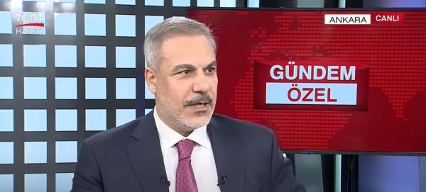 Προκλητικές δηλώσεις Φιντάν: «Οι Έλληνες να μην ανοίγουν την πόρτα σε κρίσεις – Μπορεί να προκύψουν συνέπειες που θα πληρώσει ο λαός τους»