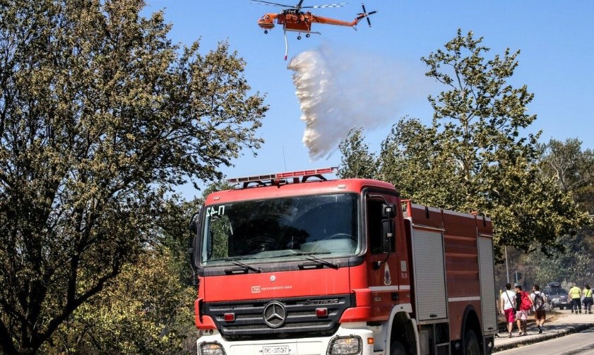 Φωτιά τώρα στα Μέγαρα