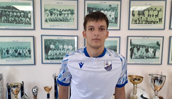 Έναν ακόμη παίκτη ανακοίνωσε ο ΠΑΣ Λαμία