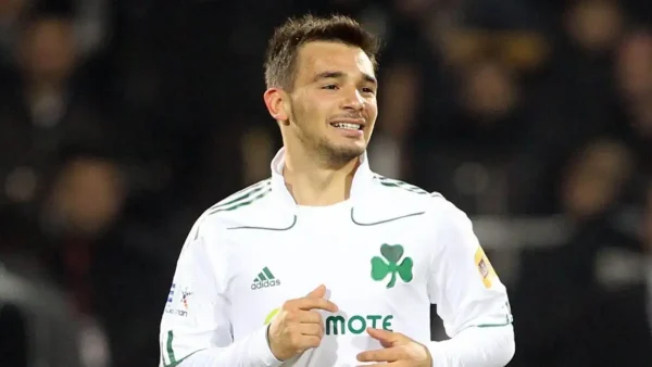 Ο Σωτήρης Νίνης ανακοίνωσε το τέλος της ποδοσφαιρικής του καριέρας