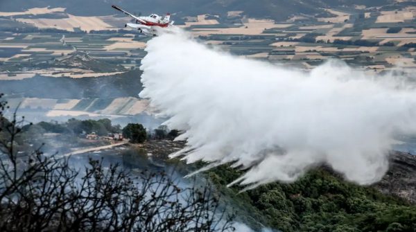 Πυρκαγιά στις Φιλιάτες Θεσπρωτίας: Μήνυμα του 112 ώστε να παραμείνουν οι κάτοικοι σε ετοιμότητα