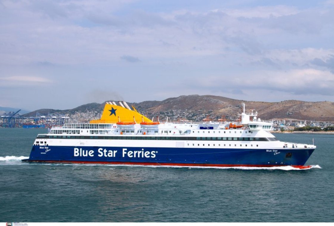 Ένας 36χρονος πήδηξε από το πλοίο μόλις έφτασε στην Κάρπαθο - Νοσηλεύεται προληπτικά