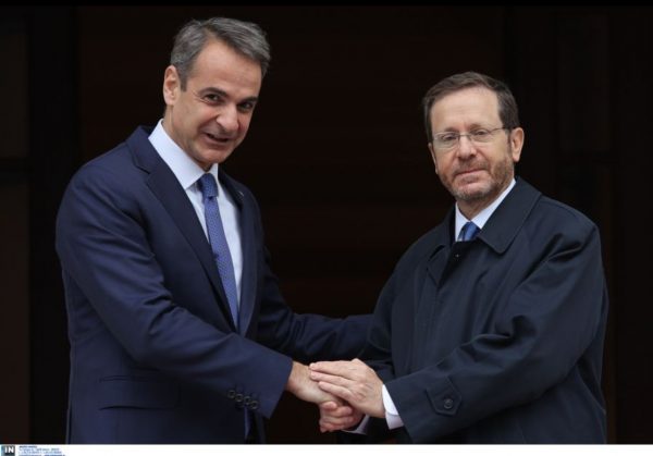 Τηλεφωνική επικοινωνία Κυρ. Μητσοτάκη με τον πρόεδρο του Ισραήλ