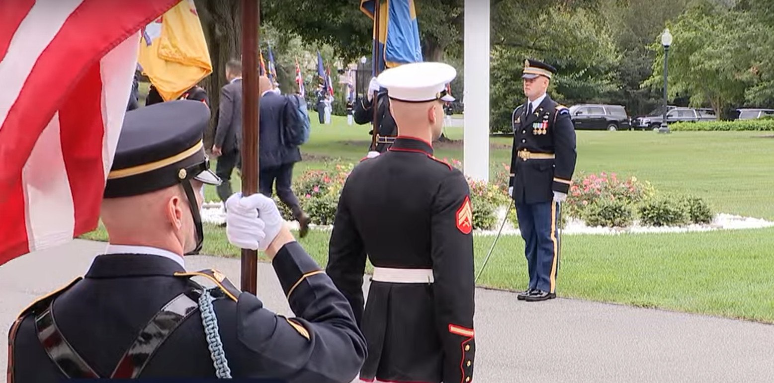 Ξεκινούν οι κρίσιμες συναντήσεις στο Λευκό Οίκο για την Ουκρανία: Τραμπ, Ζελένσκι και Ευρωπαίοι ηγέτες συζητούν την πρόταση του Πούτιν