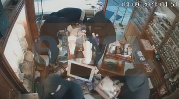 Η δράση της συμμορίας που ρήμαζε κοσμηματοπωλεία και σπίτια στη Θεσσαλονίκη (Βίντεο)