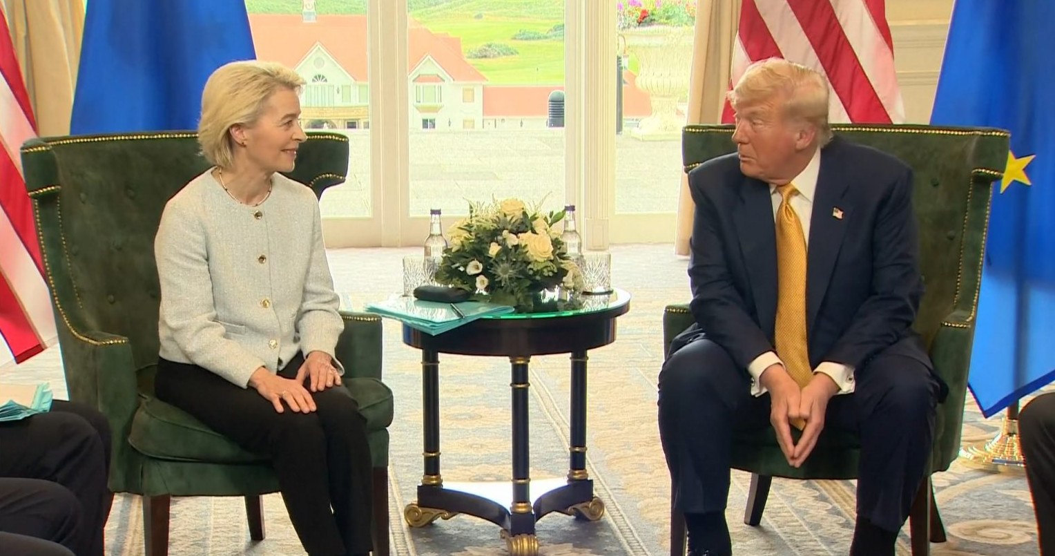 Η ΕΕ προτείνει την άρση των δασμών σε αμερικανικά προϊόντα μετά από αίτημα του Τραμπ