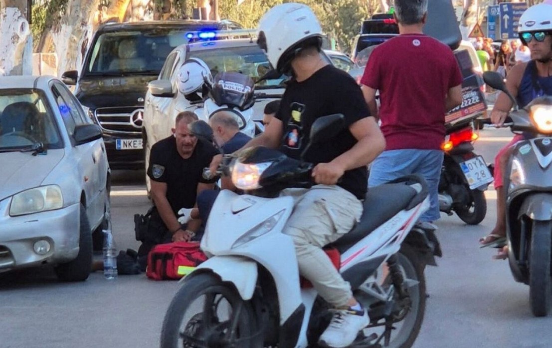 Αστυνομικός έσωσε τη ζωή πολίτη που έχασε τις αισθήσεις του στη Σαντορίνη - Του έκανε ΚΑΡΠΑ επί 20 λεπτά